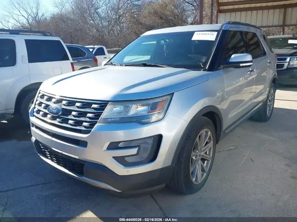 1FM5K7F88HGC68556 2017 FORD EXPLORER - Image 2