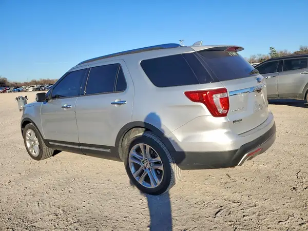 1FM5K7F88HGD87014 2017 FORD EXPLORER - Image 2