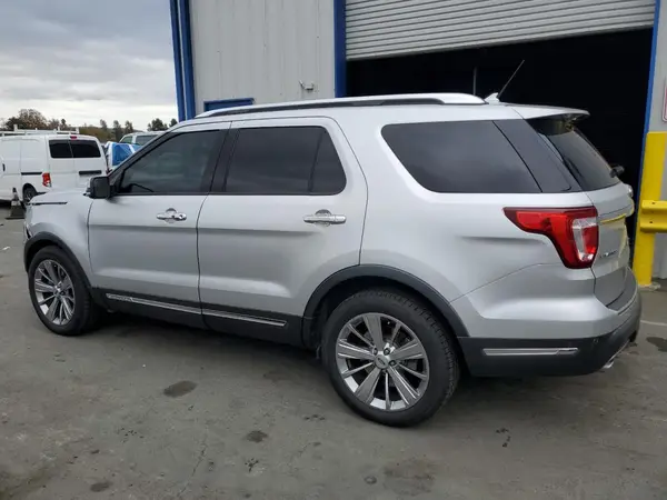 1FM5K7F89JGA85592 2018 FORD EXPLORER - Image 2