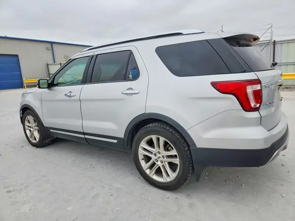 1FM5K7F8XHGA03220 2017 FORD EXPLORER - Image 2
