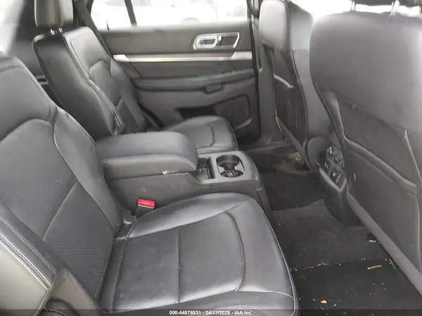 1FM5K7F8XHGD82915 2017 FORD EXPLORER - Image 8