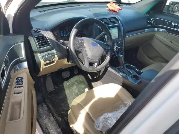1FM5K7FH7HGA31556 2017 FORD EXPLORER - Image 8