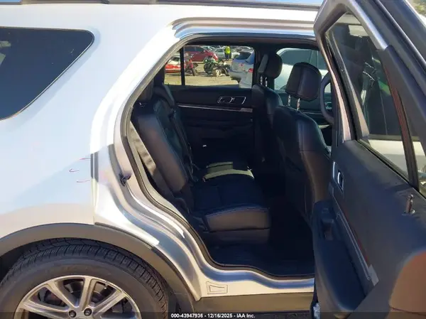 1FM5K7FH9HGE40836 2017 FORD EXPLORER - Image 8