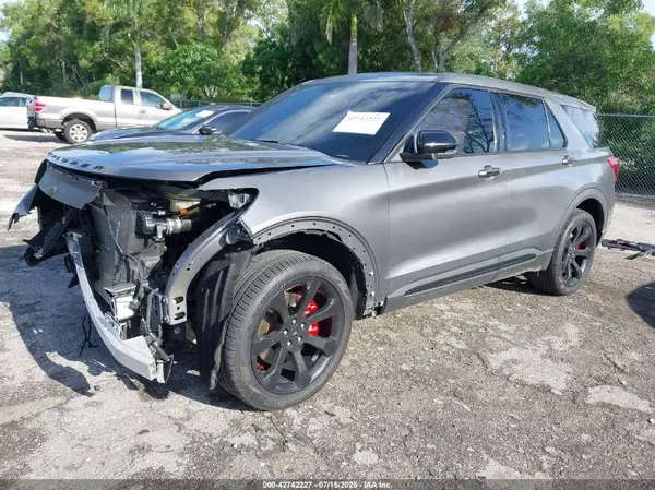 1FM5K7GC8NGB65815 2022 FORD EXPLORER - Image 2