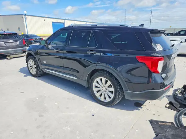 1FM5K7LC9NGA68628 2022 FORD EXPLORER - Image 2