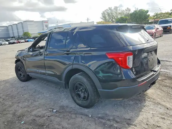 1FM5K8AB1MGA18658 2021 FORD EXPLORER - Image 2