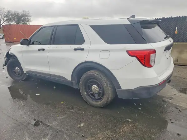1FM5K8AB1MGA86829 2021 FORD EXPLORER - Image 2