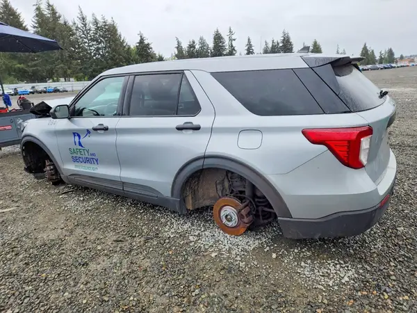 1FM5K8AB1MGC21887 2021 FORD EXPLORER - Image 2