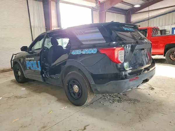1FM5K8AB1NGA47529 2022 FORD EXPLORER - Image 2