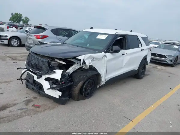 1FM5K8AB2LGB85741 2020 FORD EXPLORER - Image 2