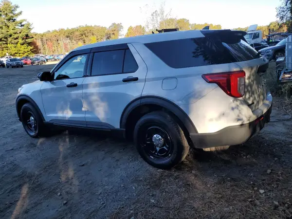 1FM5K8AB2MGA52723 2021 FORD EXPLORER - Image 2