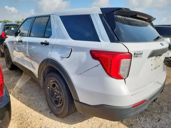 1FM5K8AB2MGB18333 2021 FORD EXPLORER - Image 2