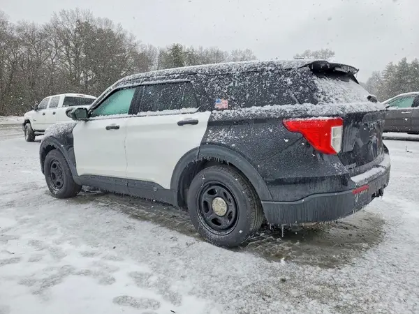 1FM5K8AB2MGC00966 2021 FORD EXPLORER - Image 2