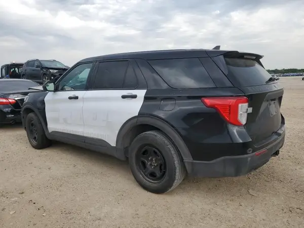 1FM5K8AB2NGA58118 2022 FORD EXPLORER - Image 2