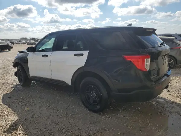 1FM5K8AB2NGC24329 2022 FORD EXPLORER - Image 2