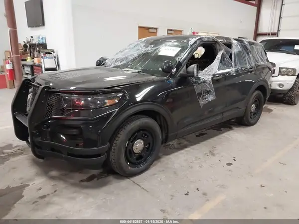 1FM5K8AB2SGA35210 2025 FORD EXPLORER - Image 2