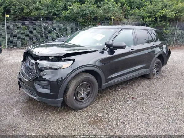 1FM5K8AB2SGB38725 2025 FORD EXPLORER - Image 2