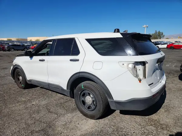 1FM5K8AB3NGA29114 2022 FORD EXPLORER - Image 2
