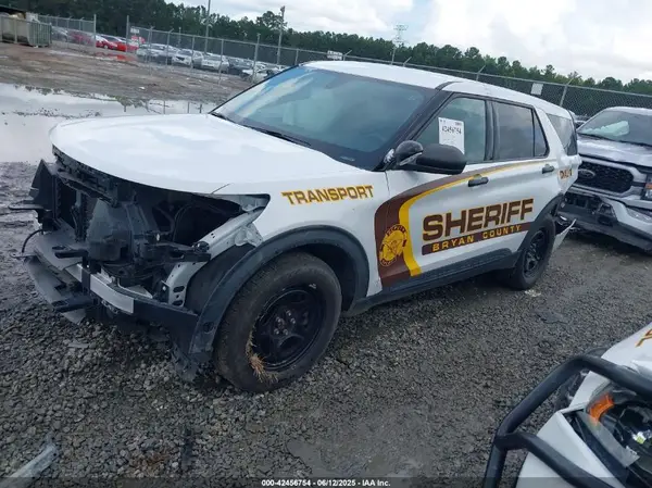 1FM5K8AB3PGA62276 2023 FORD EXPLORER - Image 2