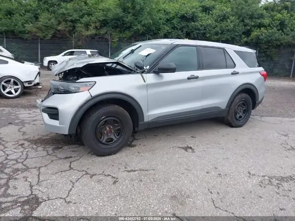 1FM5K8AB4NGB49715 2022 FORD EXPLORER - Image 2