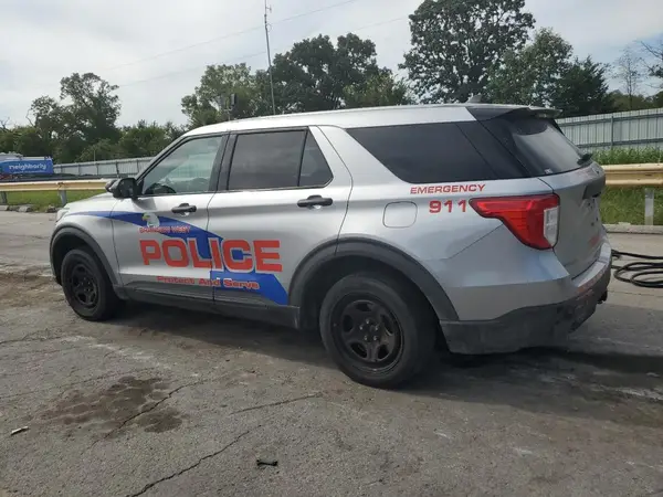 1FM5K8AB5NGA26389 2022 FORD EXPLORER - Image 2
