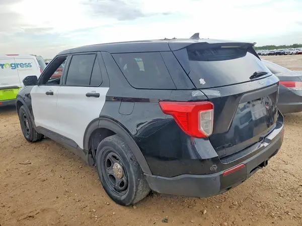 1FM5K8AB5NGA47775 2022 FORD EXPLORER - Image 2