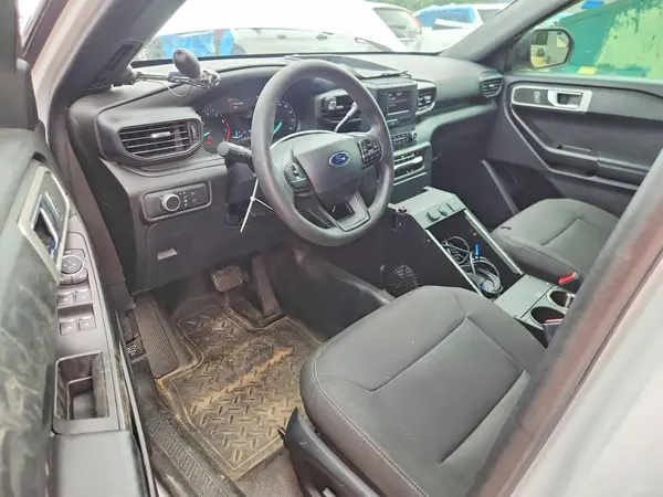 1FM5K8AB5NGB00586 2022 FORD EXPLORER - Image 8
