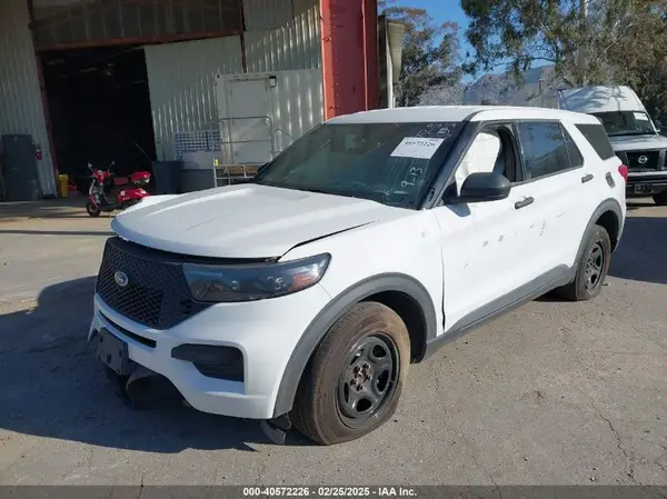 1FM5K8AB5NGB46273 2022 FORD EXPLORER - Image 2