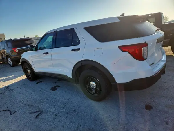 1FM5K8AB5RGA48351 2024 FORD EXPLORER - Image 2