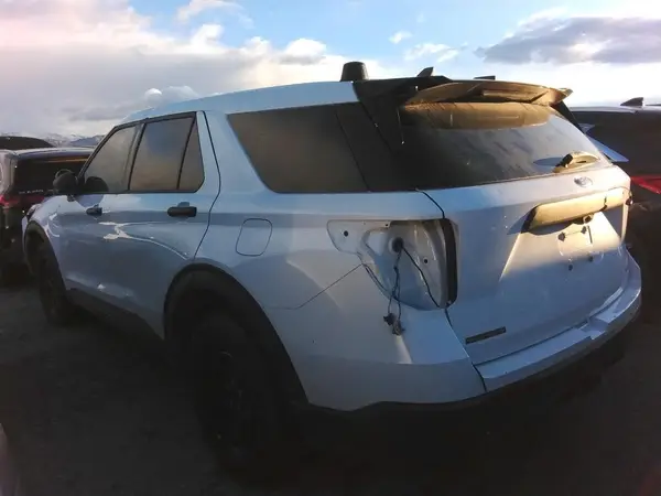 1FM5K8AB8NGA29495 2022 FORD EXPLORER - Image 2