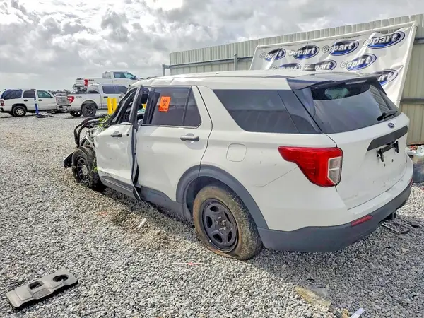 1FM5K8AB8RGA60431 2024 FORD EXPLORER - Image 2