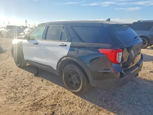 1FM5K8AB9RGA26739 2024 FORD EXPLORER - Image 2