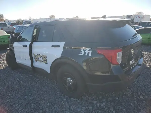 1FM5K8ABXNGC23218 2022 FORD EXPLORER - Image 2