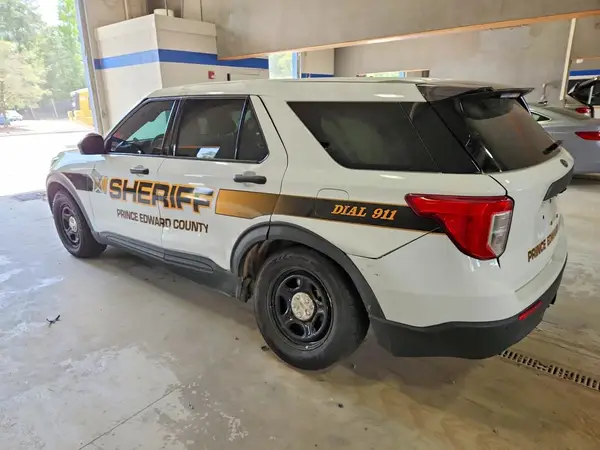 1FM5K8AC8PGB97813 2023 FORD EXPLORER - Image 2