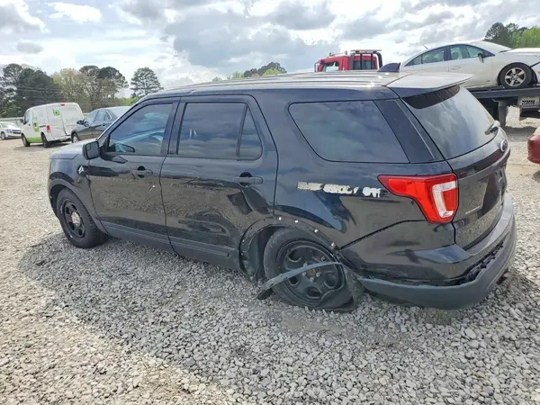 1FM5K8AR0GGA04817 2016 FORD EXPLORER - Image 2