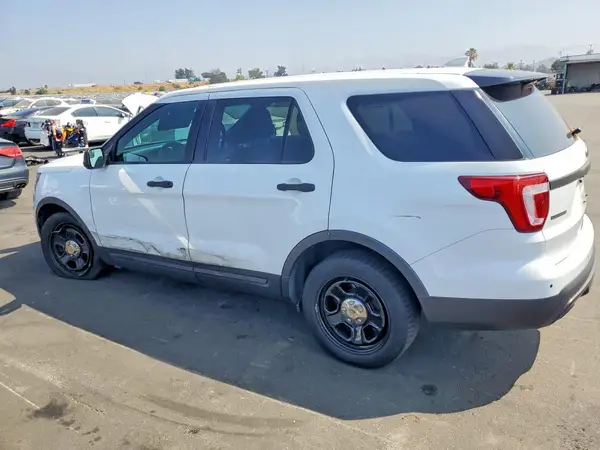 1FM5K8AR0GGA78013 2016 FORD EXPLORER - Image 2
