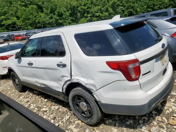 1FM5K8AR0GGB13309 2016 FORD EXPLORER - Image 2