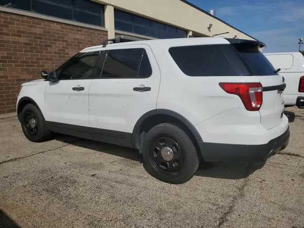 1FM5K8AR0GGB37206 2016 FORD EXPLORER - Image 2