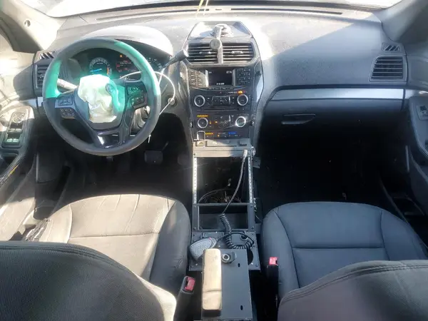 1FM5K8AR0HGB22724 2017 FORD EXPLORER - Image 8