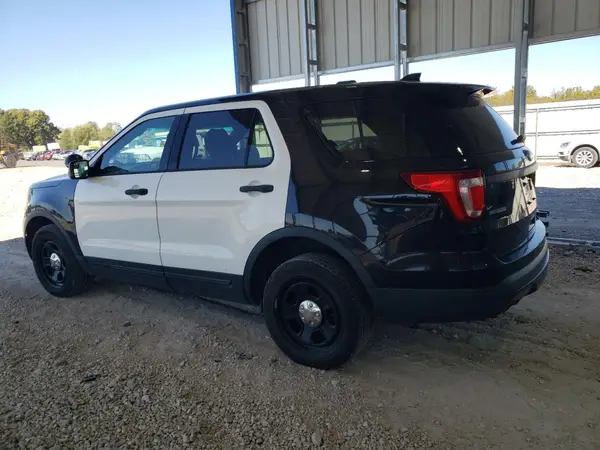 1FM5K8AR0HGB64956 2017 FORD EXPLORER - Image 2