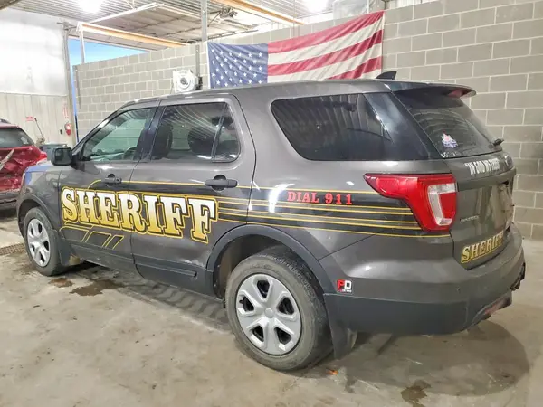 1FM5K8AR0HGC26324 2017 FORD EXPLORER - Image 2