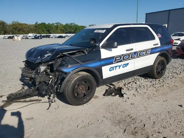1FM5K8AR0HGC57931 2017 FORD EXPLORER - Image 1