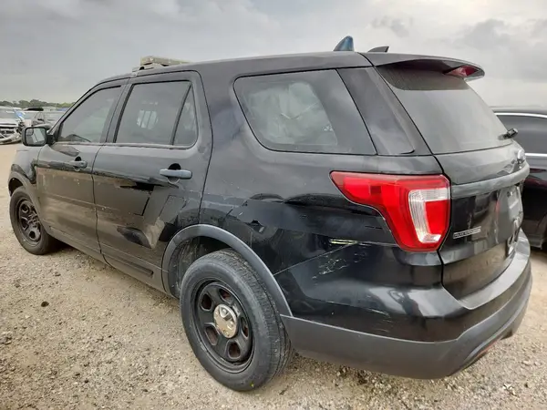 1FM5K8AR0HGE02028 2017 FORD EXPLORER - Image 2
