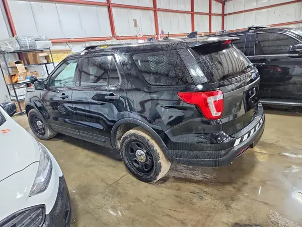 1FM5K8AR0JGC94533 2018 FORD EXPLORER - Image 2