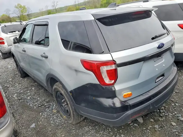 1FM5K8AR0KGA31878 2019 FORD EXPLORER - Image 2