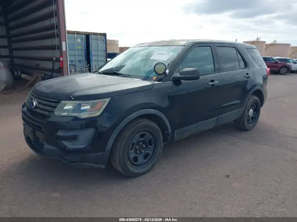 1FM5K8AR1GGA20363 2016 FORD EXPLORER - Image 2