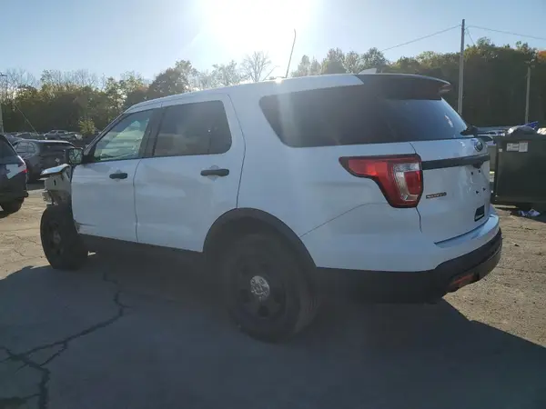 1FM5K8AR1GGB74152 2016 FORD EXPLORER - Image 2
