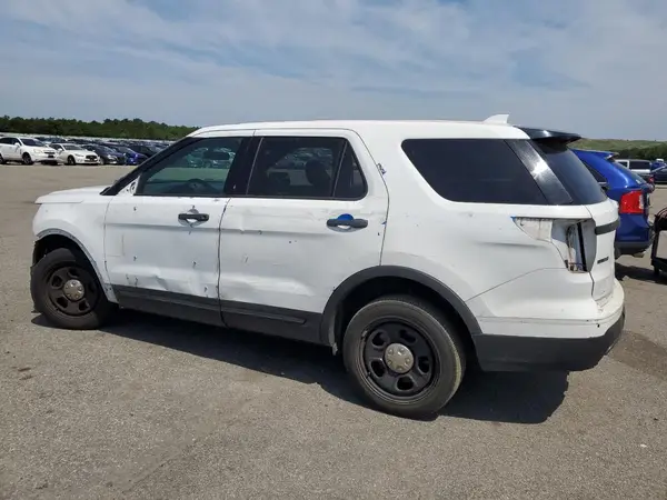 1FM5K8AR1GGC42353 2016 FORD EXPLORER - Image 2