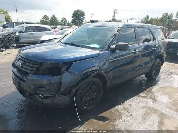 1FM5K8AR1GGC73425 2016 FORD EXPLORER - Image 2