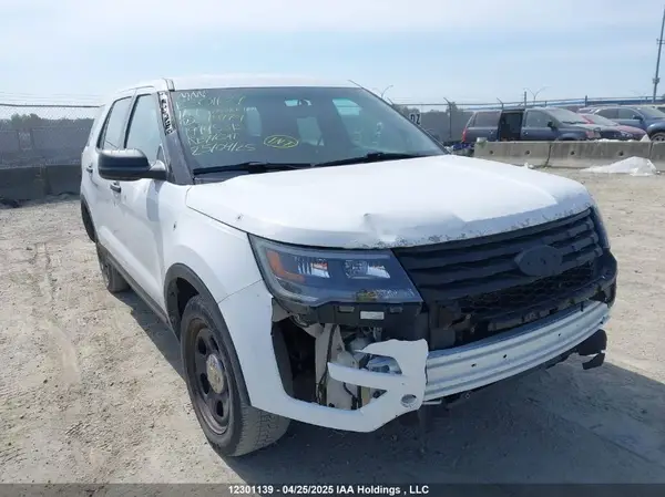 1FM5K8AR1GGC95974 2016 FORD EXPLORER - Image 1